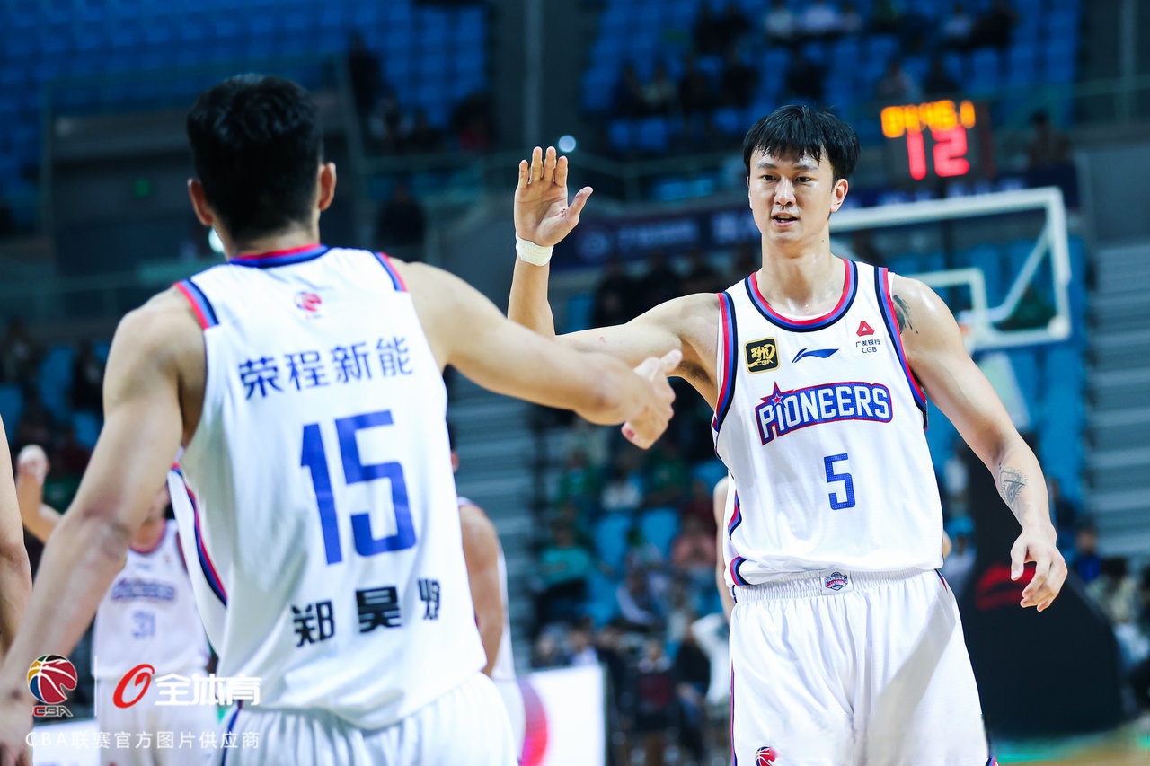 AYX Sports-风云突变辽宁本钢关键时刻止住颓势；德甲版图或变；媒体盛赞；球探报告显示潜力(概况辽宁本钢直播中)